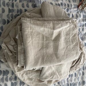 West Elm Linen Queen Sheet Set, 2 Pillowcases
